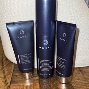 MONAT Volumizing Revive Shampoo and Restore Leave-in Conditioner Set - Black